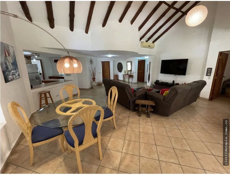 Se vende casa en punta barco resort, san carlos