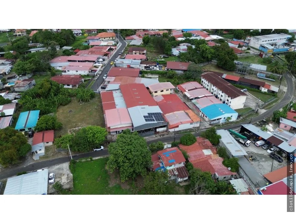 Se vende casa y galera en llano bonito, juan diaz