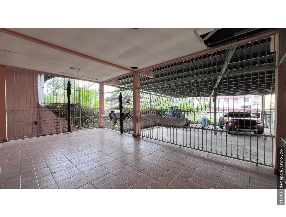 Se vende casa comercial en llano bonito, juan diaz