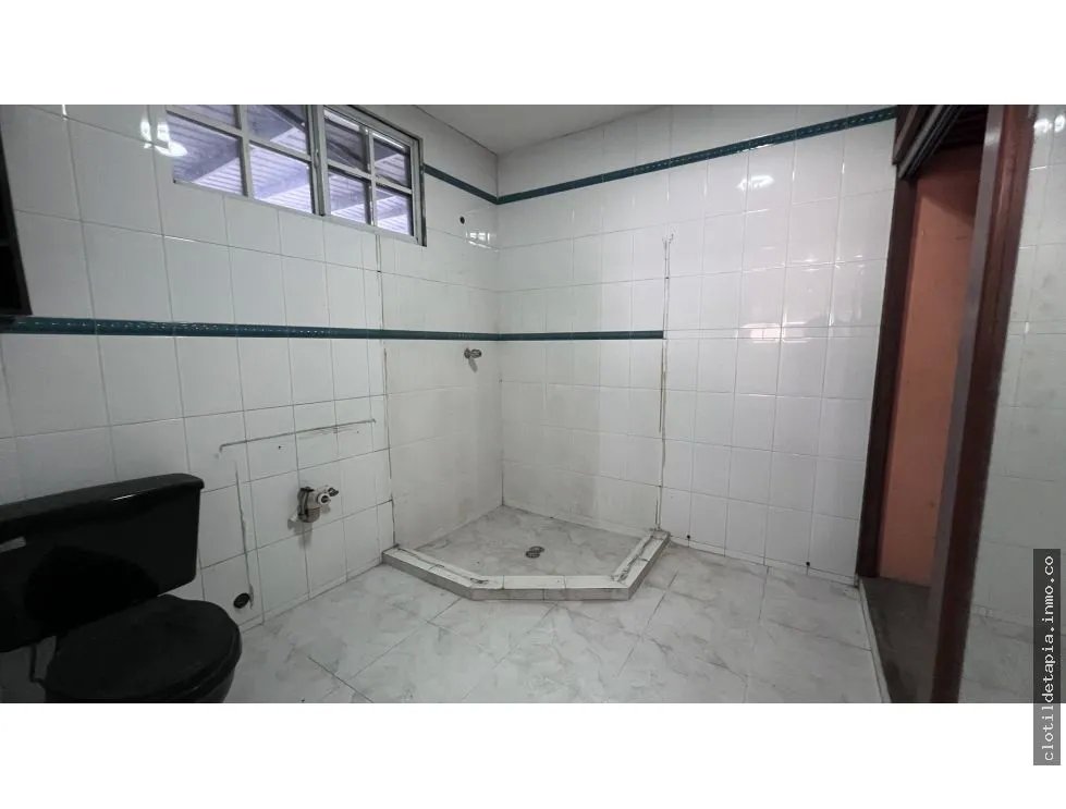 Se vende casa comercial en llano bonito, juan diaz