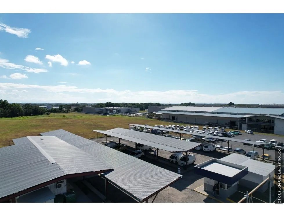 Se vende terreno en tocumen commercial park
