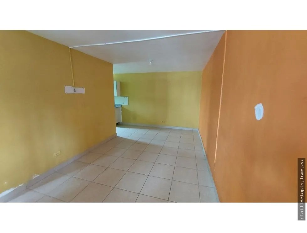 Se vende apartamento en rana de oro, pedregal