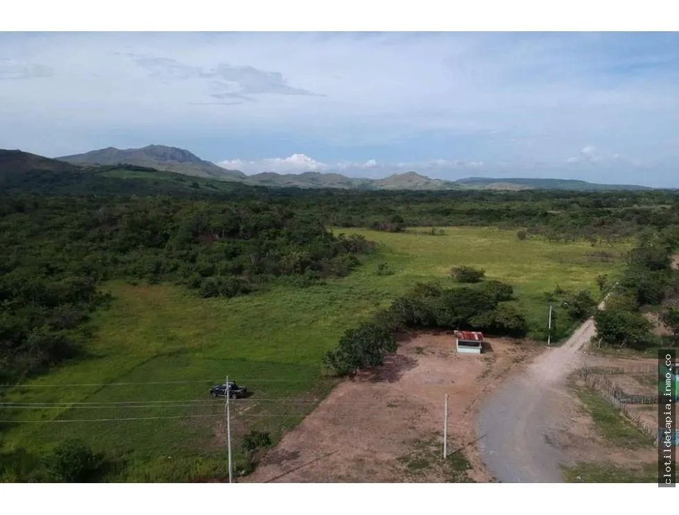 Se vende terreno comercial en penonomé, coclé
