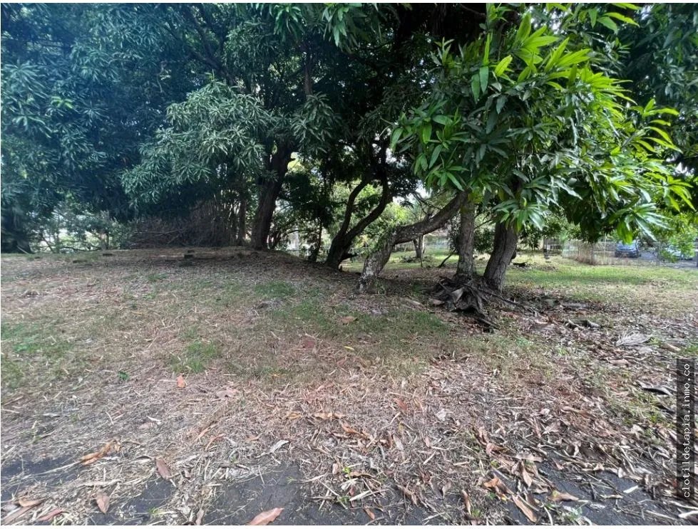 Se vende lote en albrook, ancón