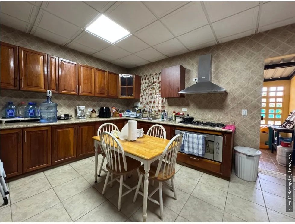 Se vende casa de playa en nueva gorgona, chame