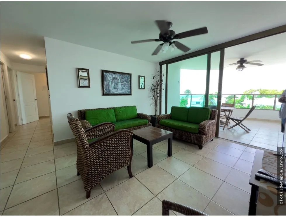 Se vende apartamento en playa blanca