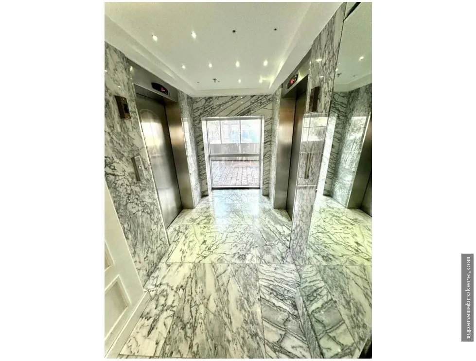 Venta de apatamento amoblado en ph rivage, ave. balboa