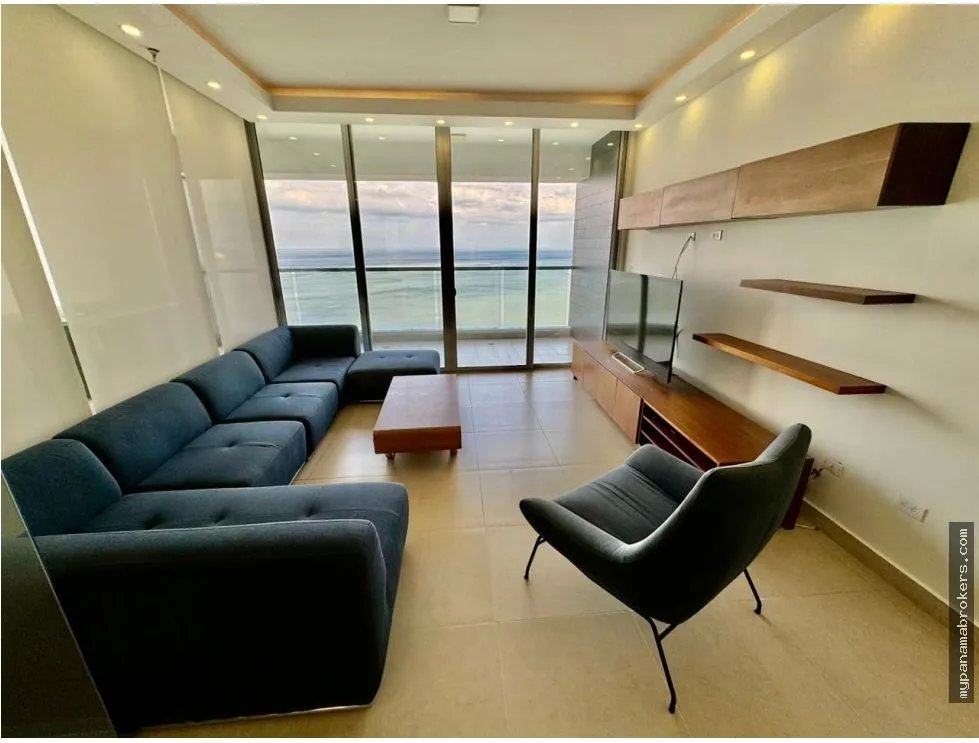 Venta de apatamento amoblado en ph rivage, ave. balboa