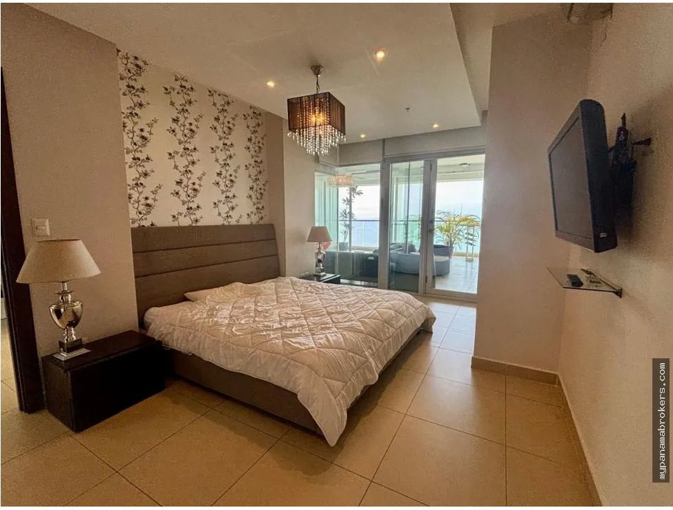 Venta de apatamento amoblado en ph rivage, ave. balboa
