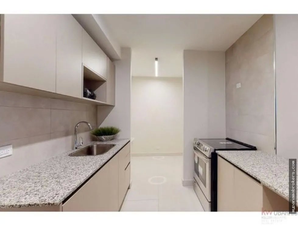 Venta de apartamento en ph nova luna  vía brasil