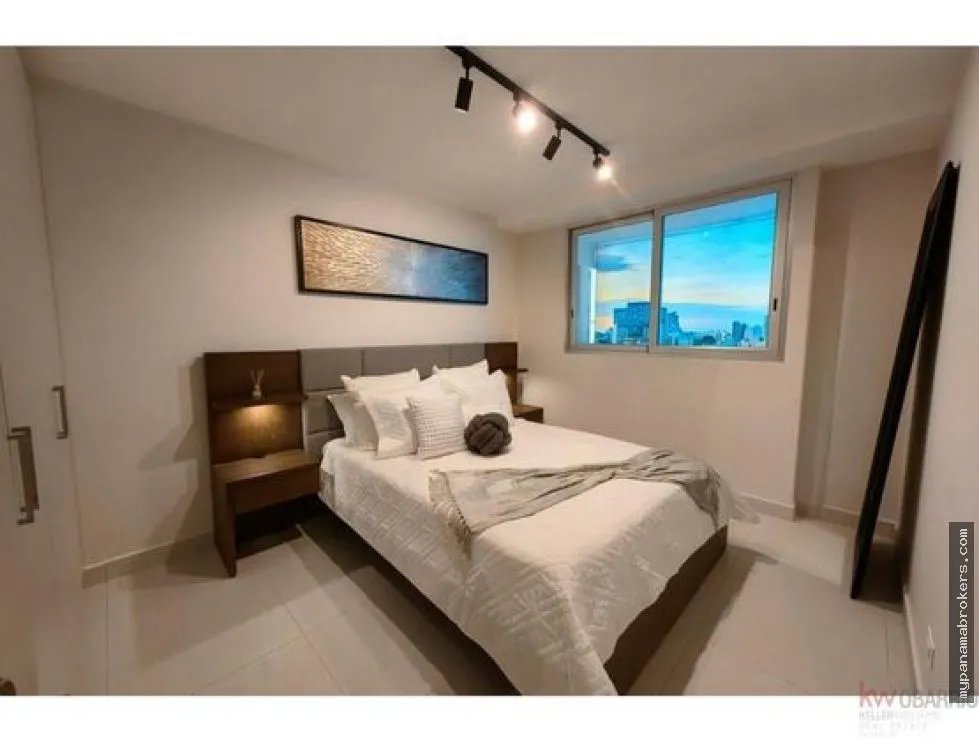Venta de apartamento en ph nova luna  vía brasil