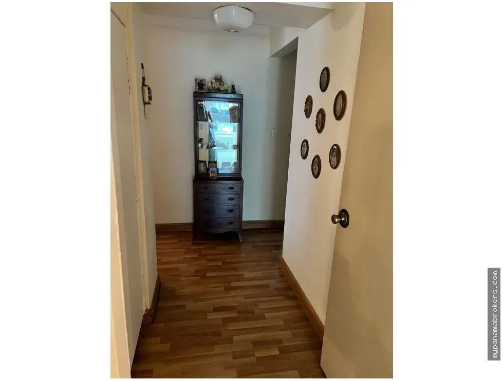 Venta de apartamento vacío ph ana gloria, punta paitilla