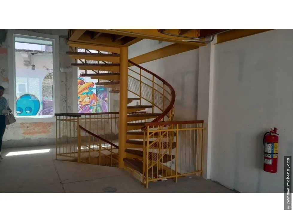 Alquiler de local comercial en callejón de soná, casco antiguo