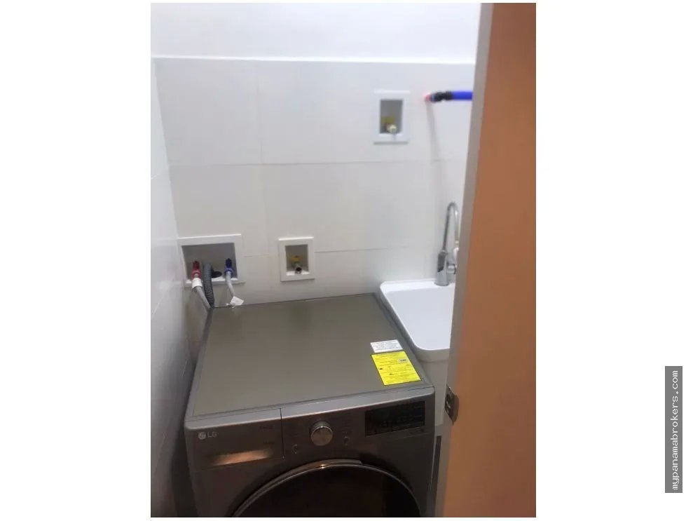 Venta de apartamentos de 3 habitaciones en ph more, vía argentina