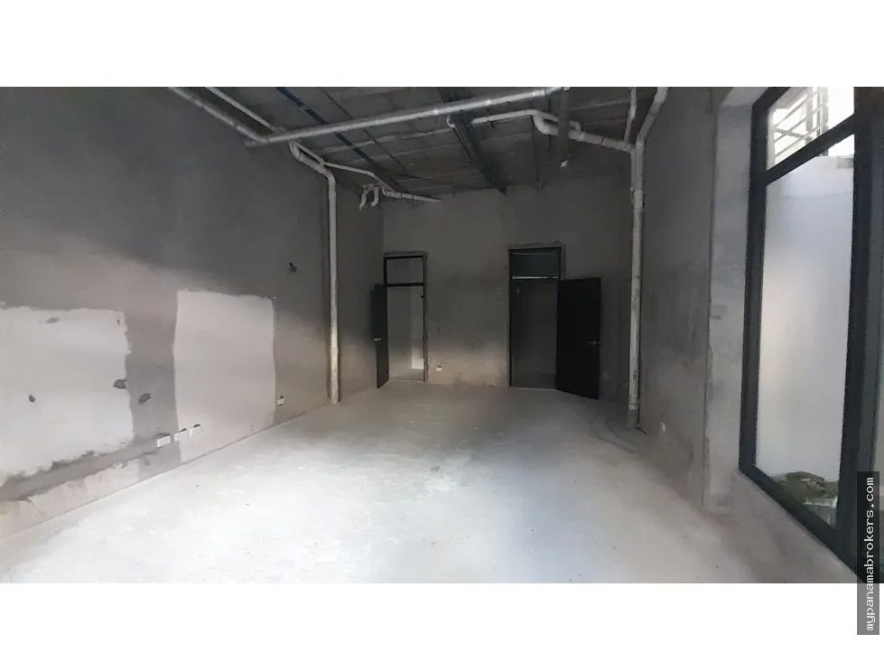 Alquiler de local comercial en la plazuela de alfaro, casco viejo