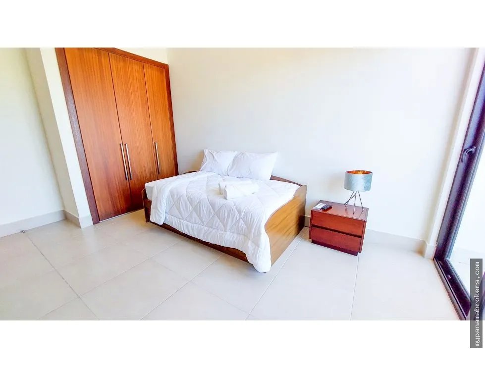Venta de apartamento amoblado en residencial altamar, san carlos