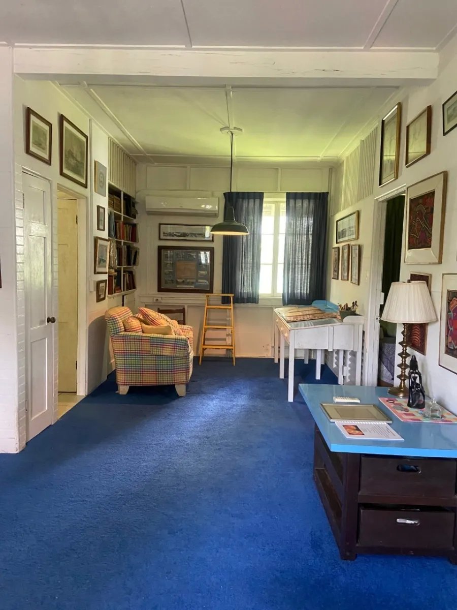 Wooden Tropical Style apartment within a quadruplex in Balboa