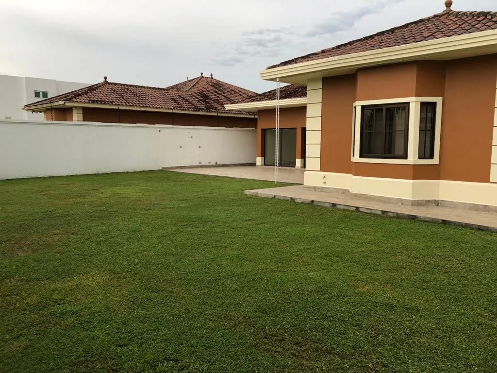 Casa en Venta  $172,800  Residencial Vista Mar, La Chorrera