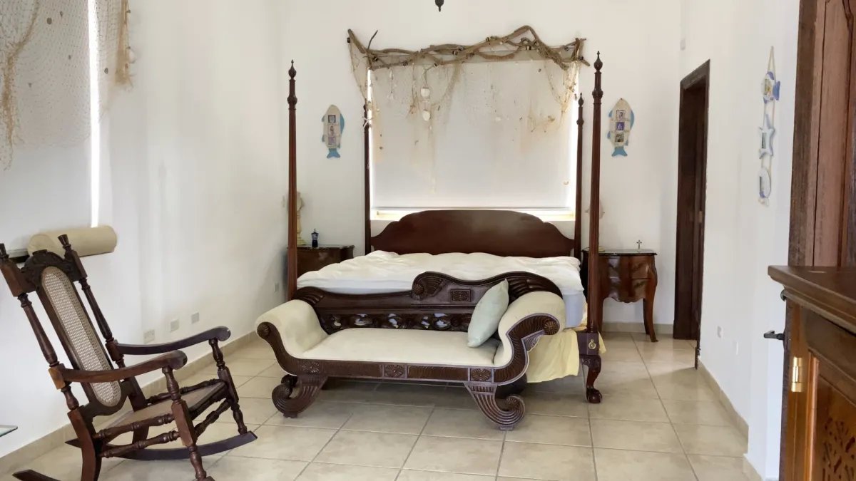 Se vende casa comercial en Llano Bonito, Juan Diaz