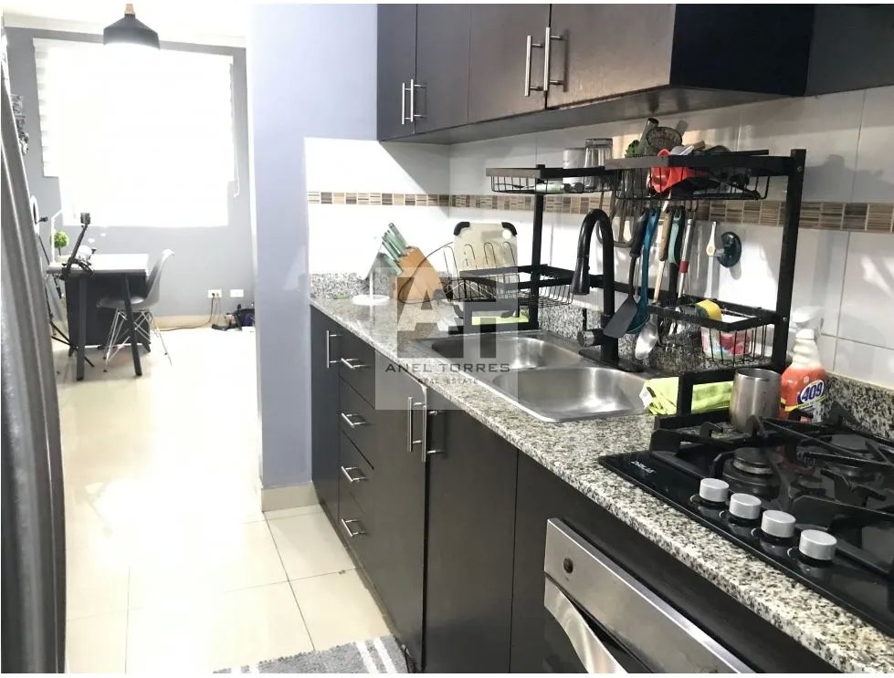 Se Vende apartamento en PH Esmerald Village ViLLa Zaíta.