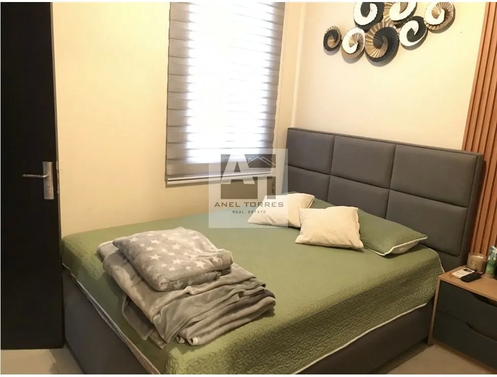 Se Vende apartamento en PH Esmerald Village ViLLa Zaíta.