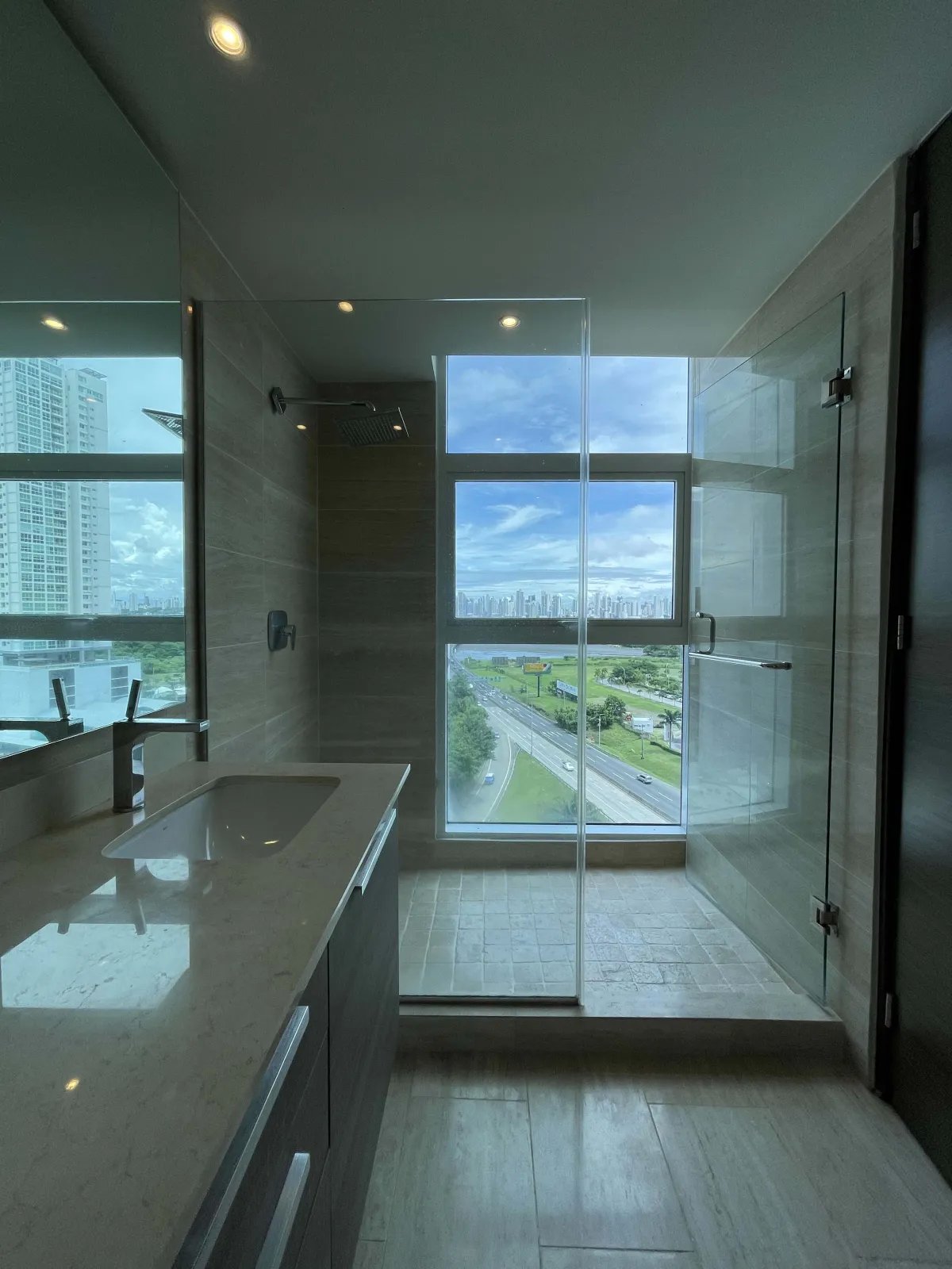 Espectacular Apartamento de 202m² Amoblado en PH The Regent, Costa del Este