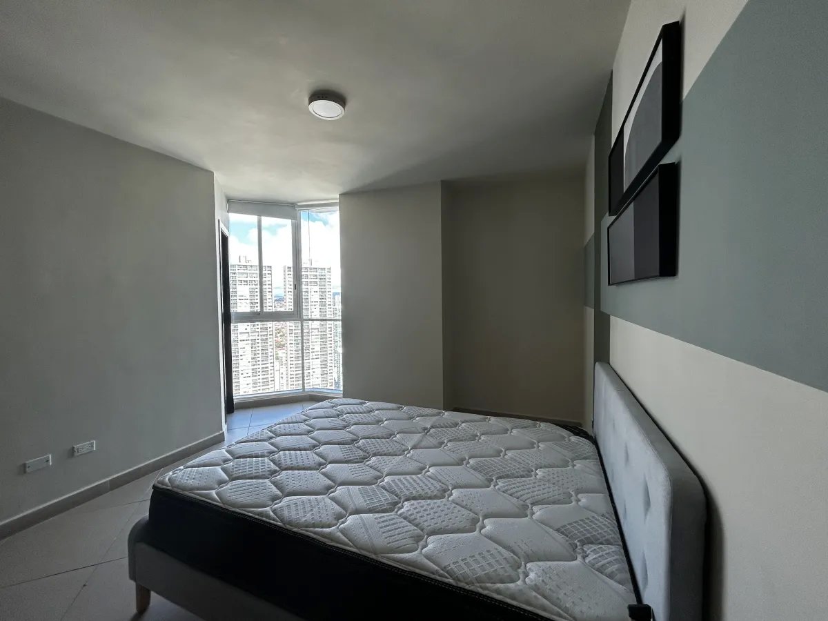 Alquiler de Apartamento Amoblado de 205m² en PH Country Club, Costa del Este