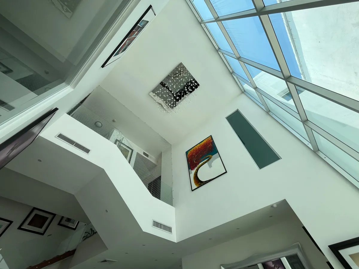 Duplex Moderno con Piscina en Altos del Golf