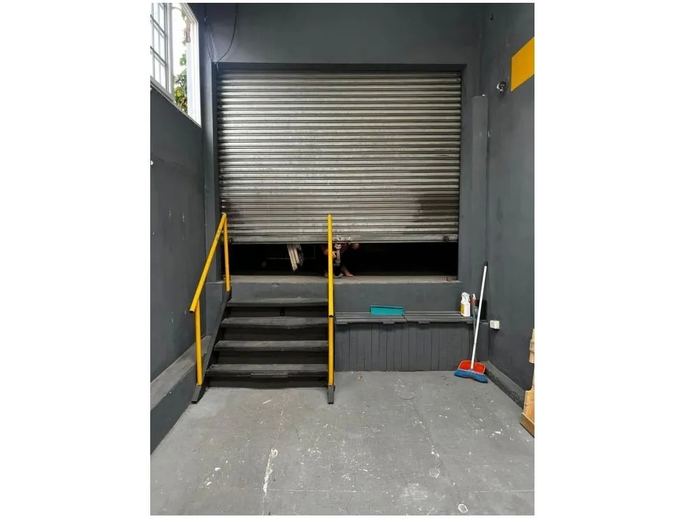 Alquiler de galera en San Francisco  200 m²