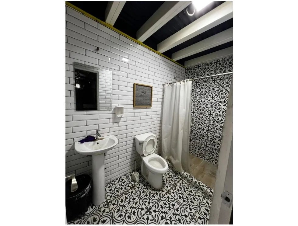 Alquiler de galera en San Francisco  200 m²