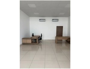 143194 - Condado del rey - commercials - condado country club