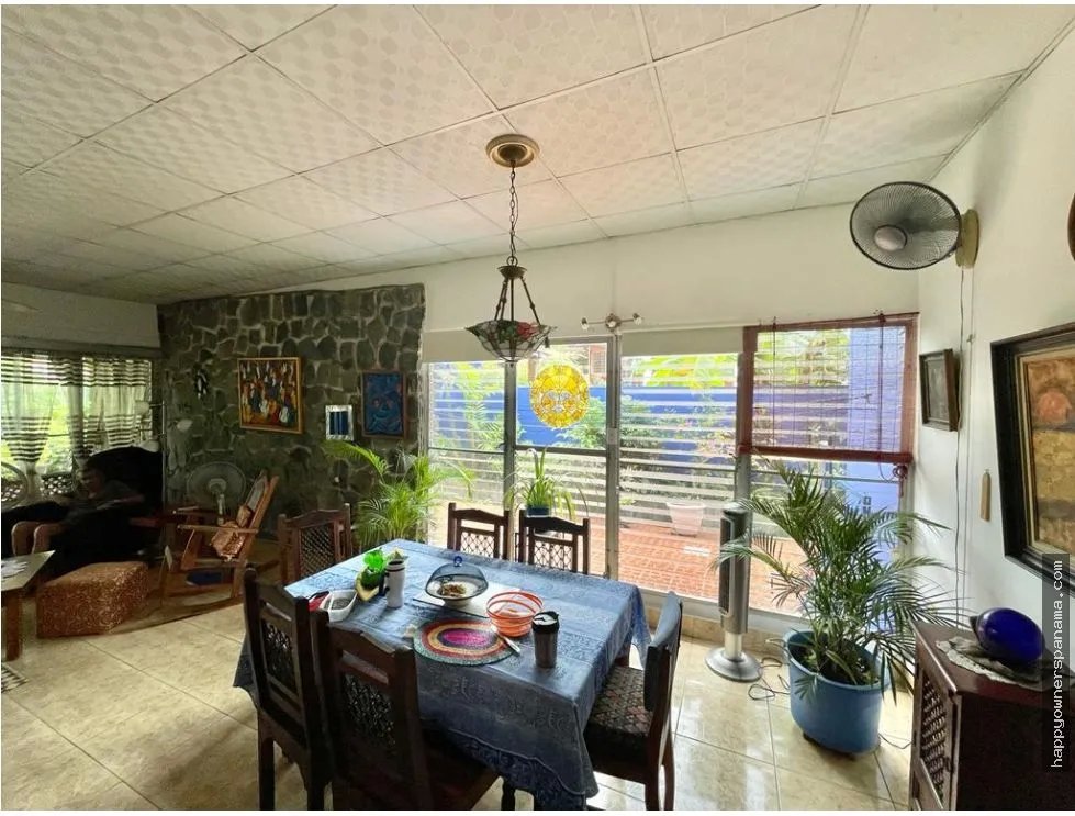 Venta de Casa en Las Cumbres.