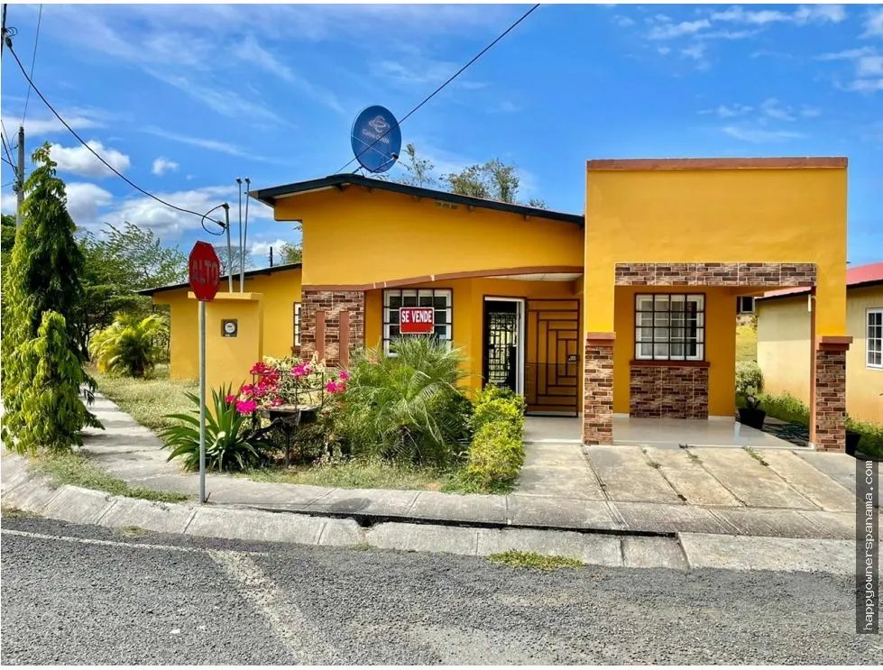 Venta de Casa en Urbanización Los Bosques, Las Tablas.