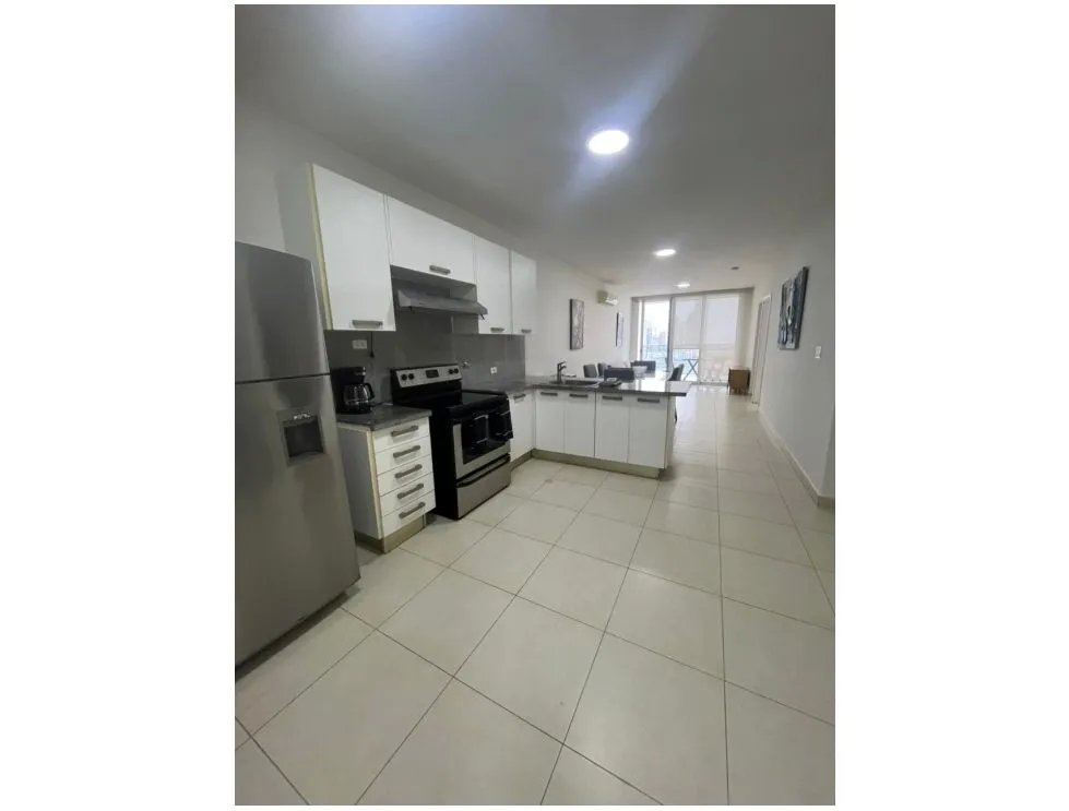 Alquiler de apartamento amoblado en PH White Tower, Av. Balboa