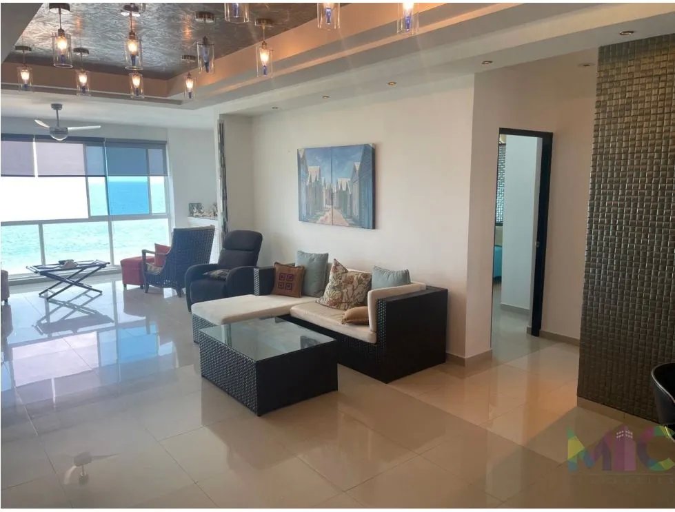 Se Vende Apartamento en Playa Blanca