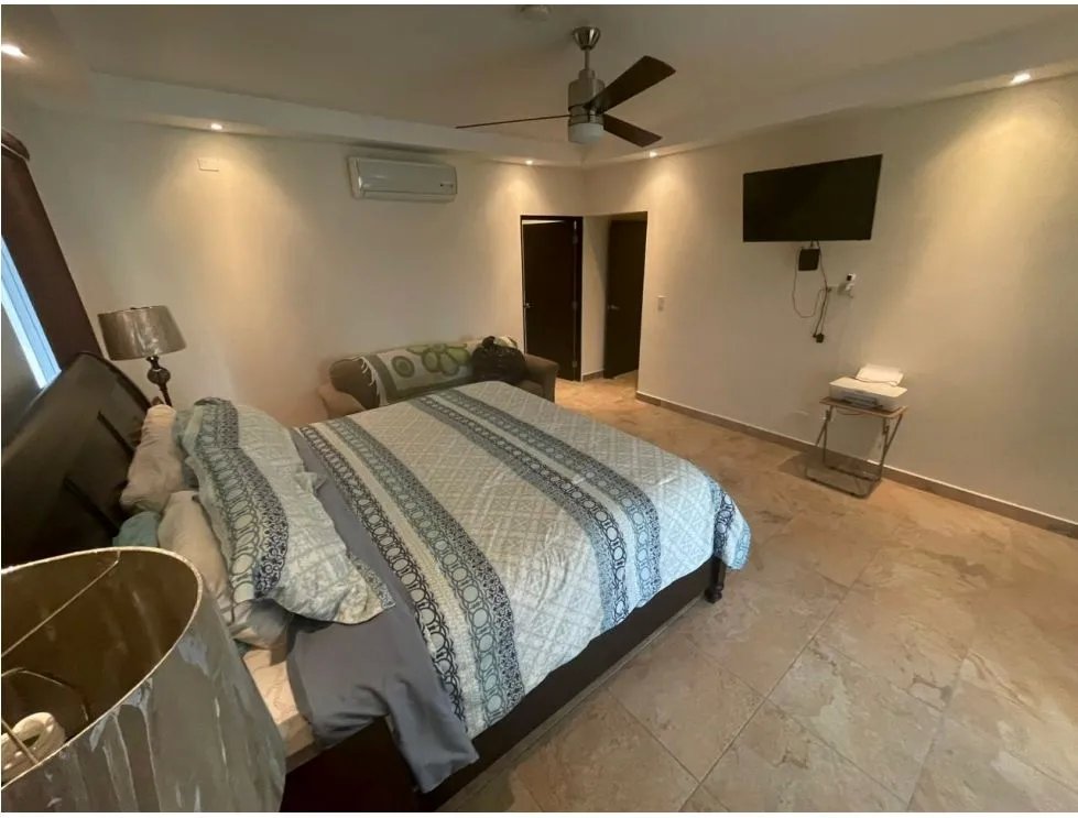 Se vende residencia en Coronado