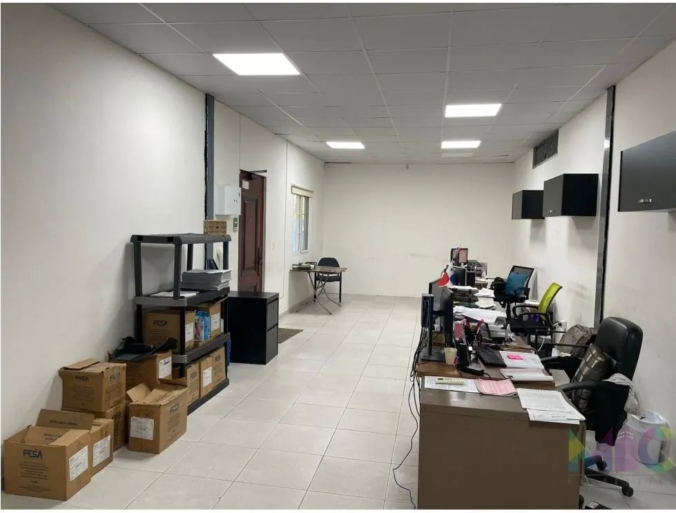 Se vende Local para uso comercial - Brisas del Golf