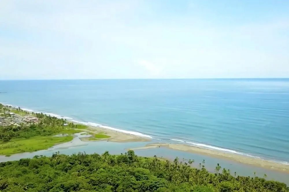 Venta de Terreno frente al Mar en Cuango, Colon