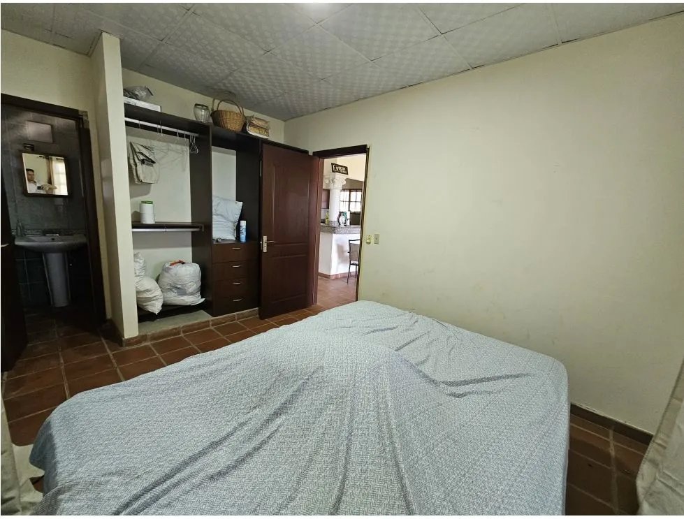 Venta de casa con acceso directo al mar, Playa Uverito