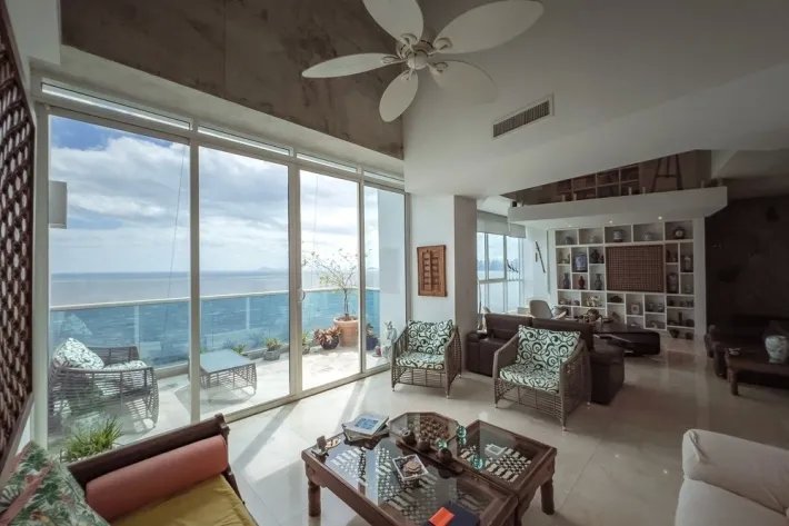 Penthouse for sale in PH Vitri, Costa del Este