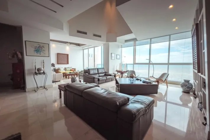 Penthouse for sale in PH Vitri, Costa del Este