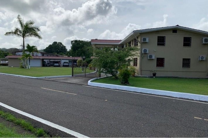 Para inversionistas: Se vende complejo residencial en Clayton