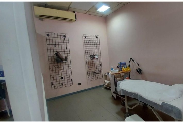 Se Vende Salón de Belleza, Condado del Rey