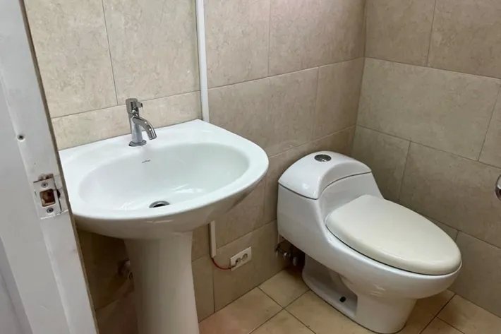 Se alquila Consultorio en Paitilla