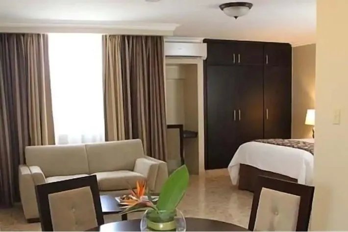 Hotel for sale in El Cangrejo, Panama City