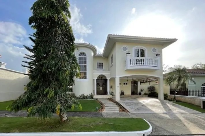 House for sale in Rainforest Villas, Betania