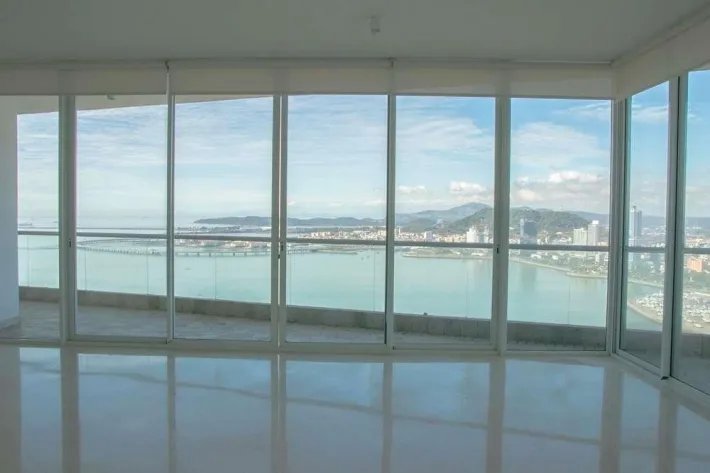 Venta de Apartamento en The Point, Paitilla