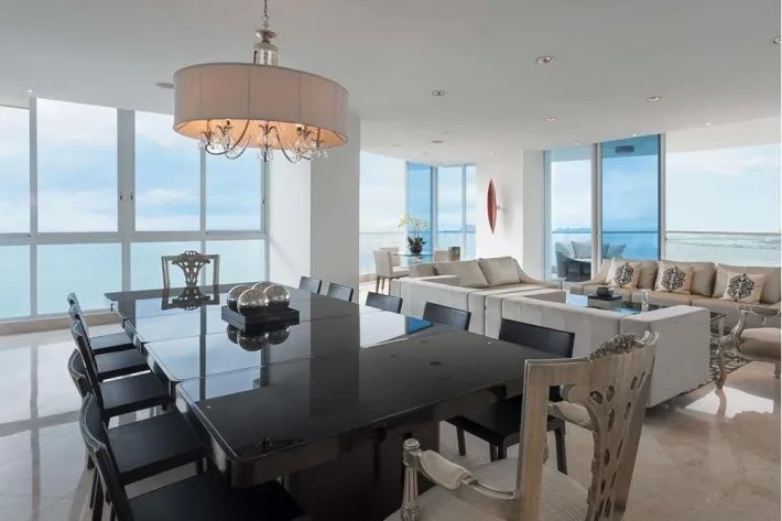 Venta de Lujoso Apartamento en The Point, Paitilla