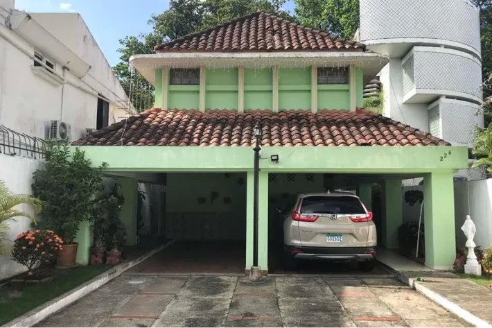 Se vende casa en La Alameda, Betania