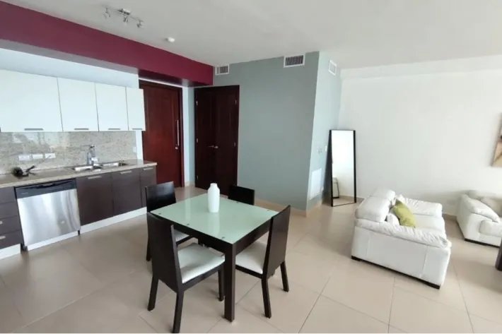 Se alquila apartamento amoblado en Punta Pacífica